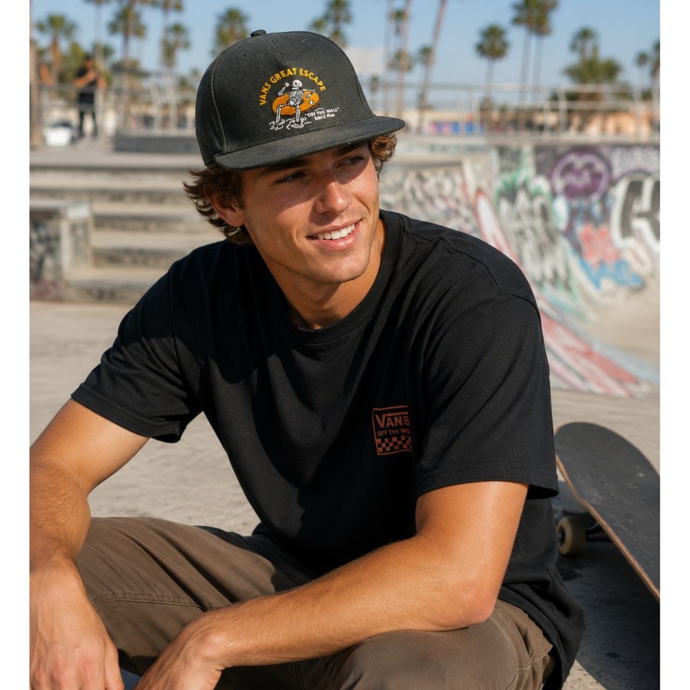 Vans Great Escape Skeleton Snapback Hat Black Grey Off The Wall Trucker Cap